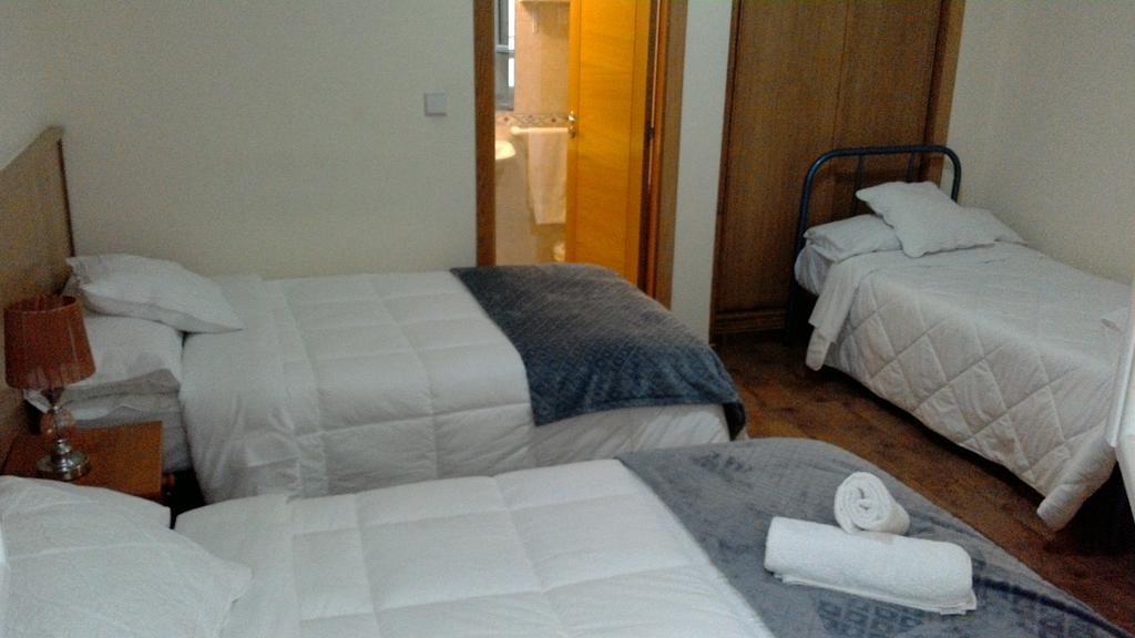 Hostal Ponte Dos Santos 里瓦德奥 外观 照片